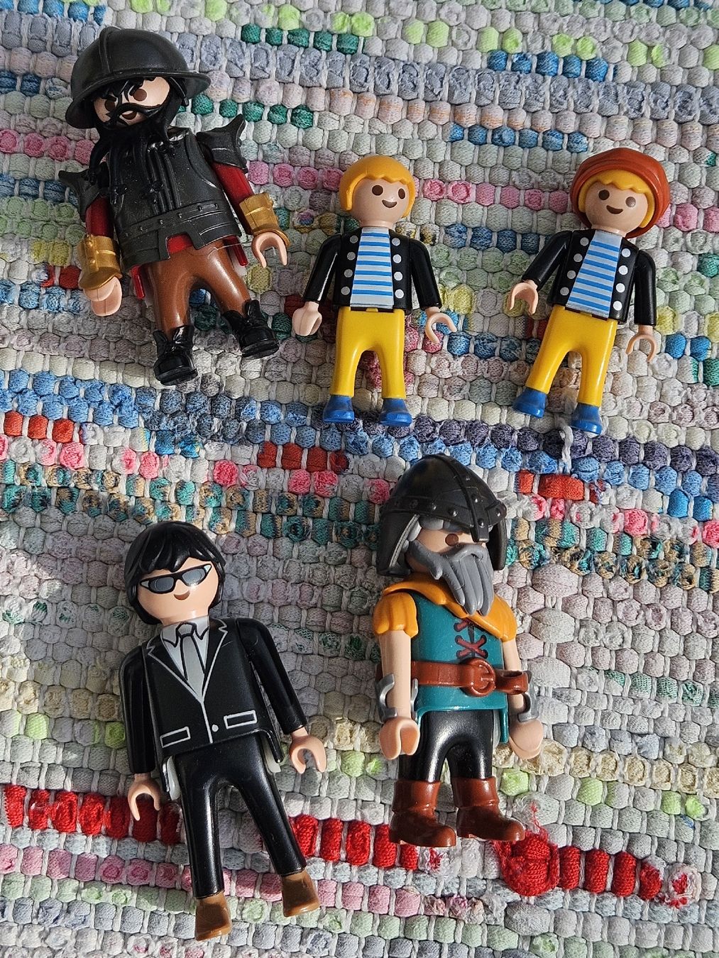 Playmobil Giocattoli: Playmobil Figuren - Ritter, Agenten, Kinder – Usato da Wettingen venduto da Sk8ertomda 2