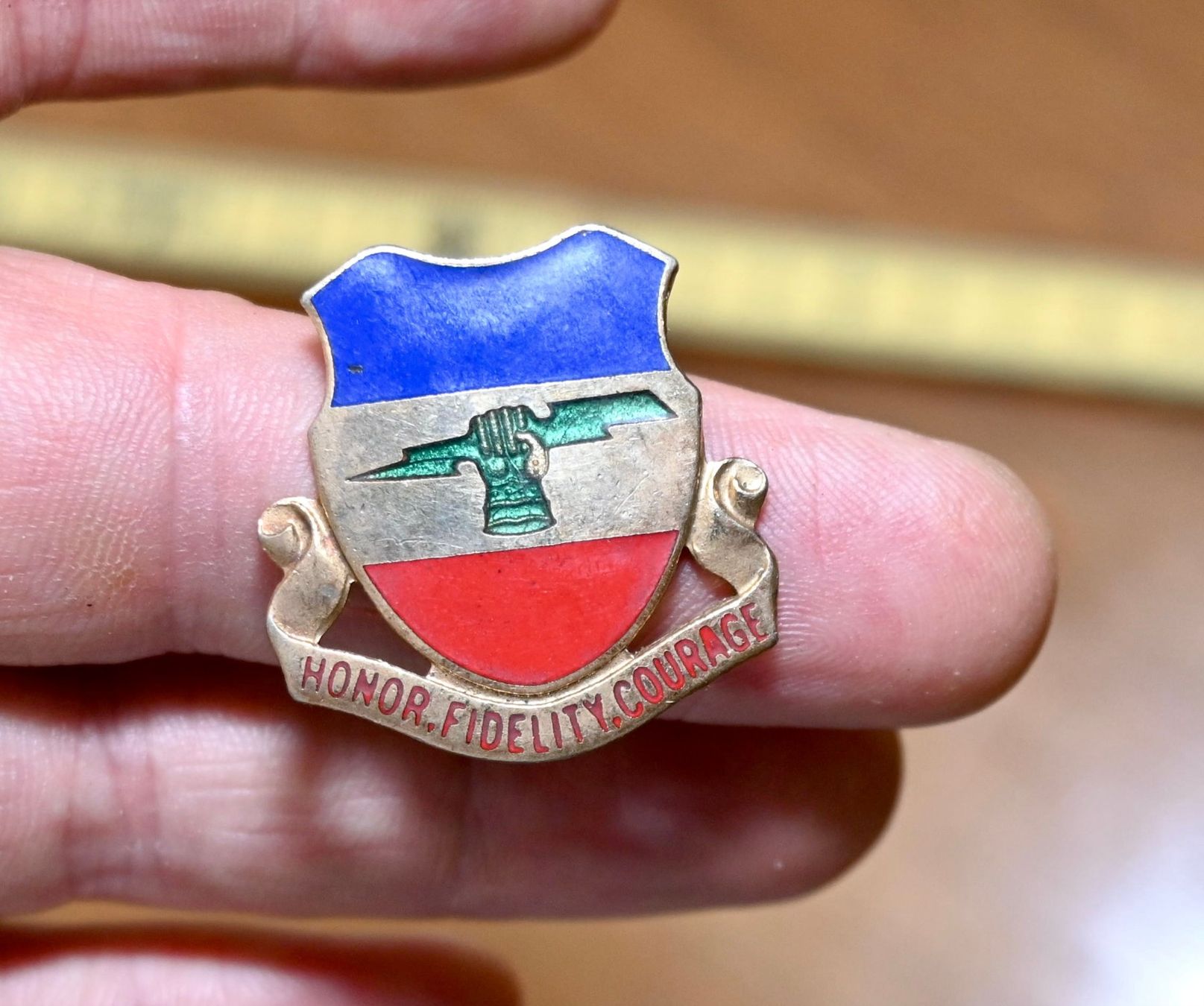 Placchette & Badge: VINTAGE US Army - 73rd ARMOR REGIMENT Emaille Pin – Usato da Pfaffhausen venduto da mono_rec 6