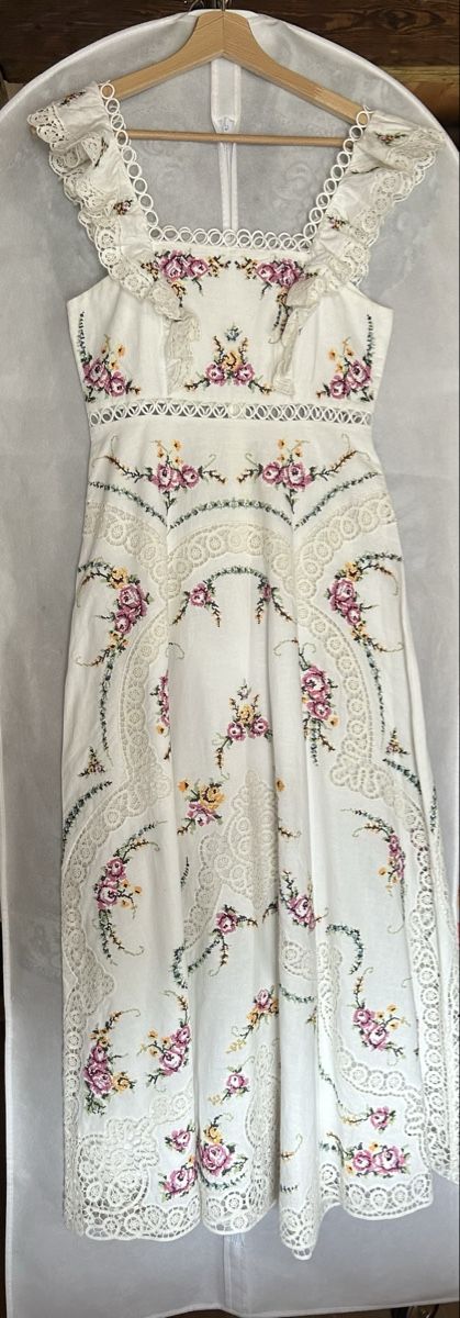 Zimmermann Vestiti: Zimmermann Embroidery Midi Dress – Usato da St.Josefen venduto da lop_lh8d 2