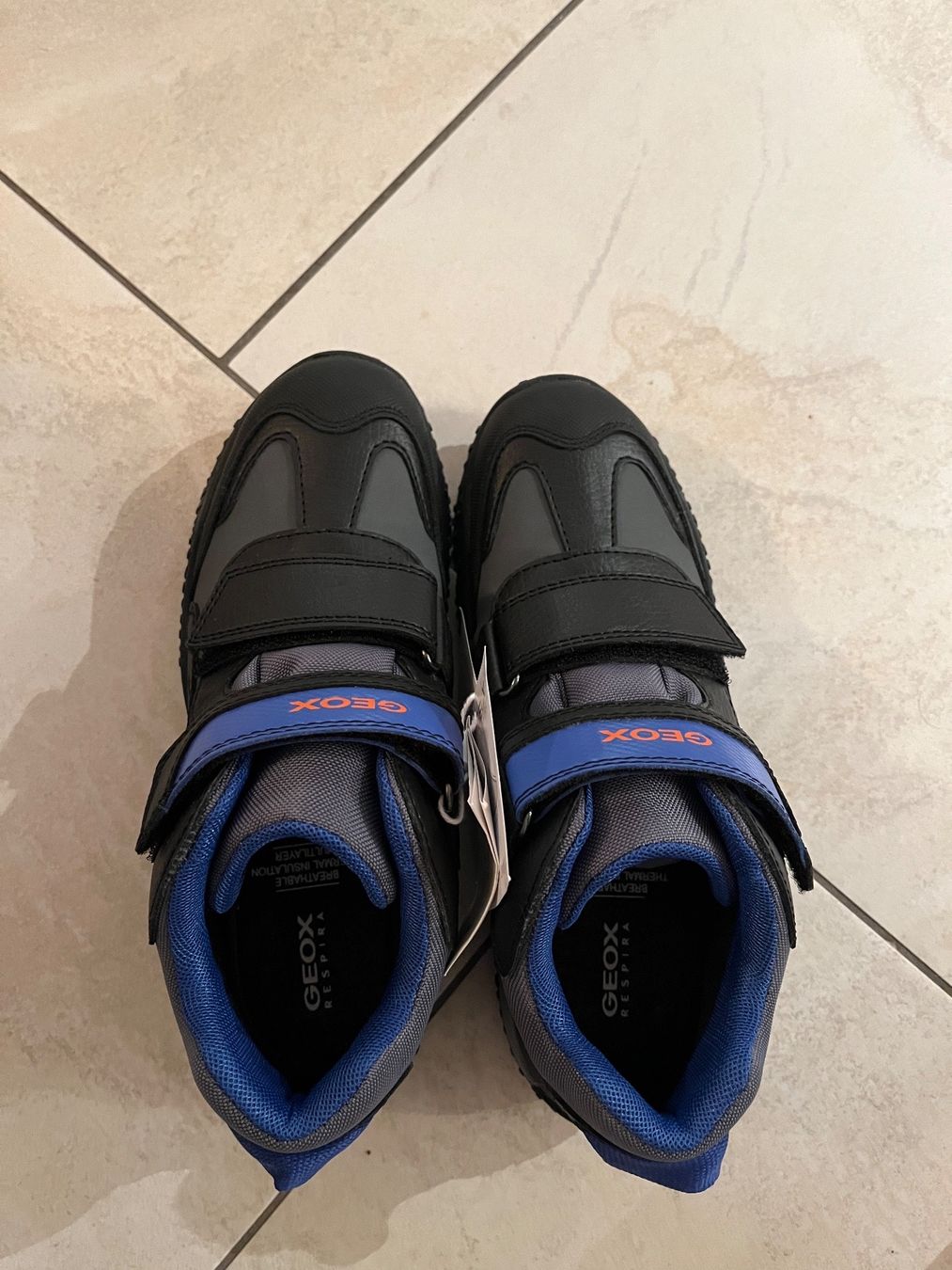 Geox Scarpe per ragazzi: Geox Waterproof 36 neu Halbschuhe – Nuovo e nell'imballaggio originale da Pfungen venduto da nad_vt7k 1