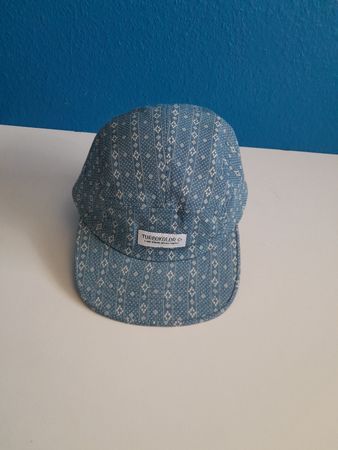 casquette bleue