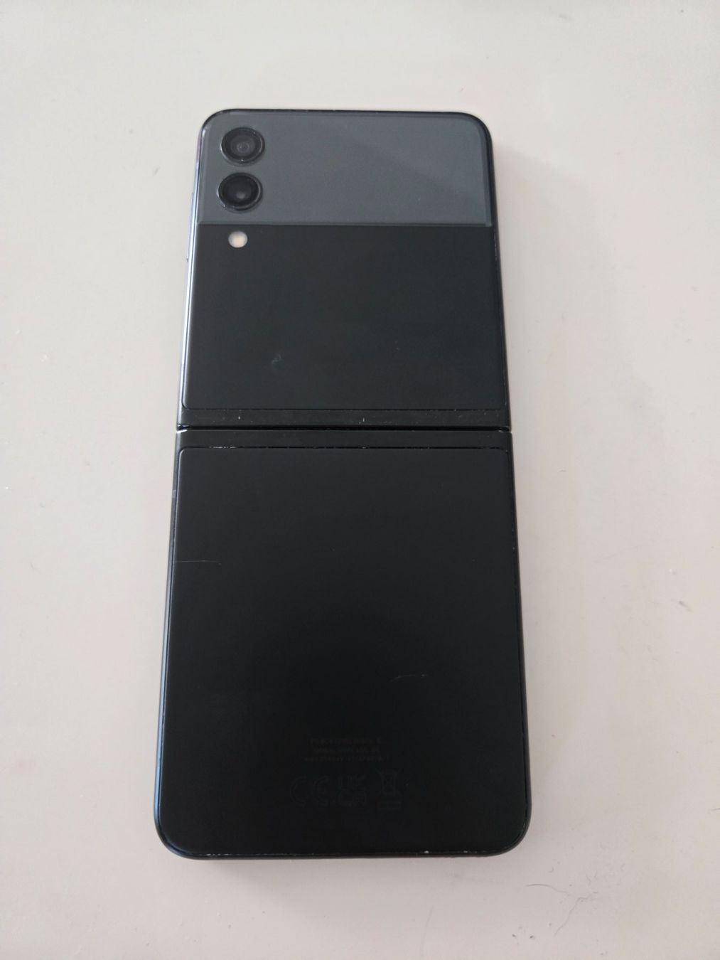 Samsung Telefoni cellulari / Smartphones: Samsung Galaxy Flip3 5G mit Hülle – Usato da Gerlafingen venduto da natmp88 1
