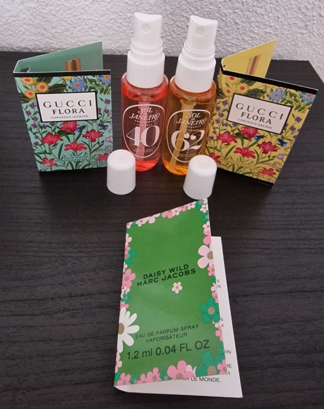 Sol de Janeiro Profumi & Eau de Toilette: Sol de Janeiro 62 und 40 – Nuovo (secondo la descrizione) da Mauren venduto da Cthulchu