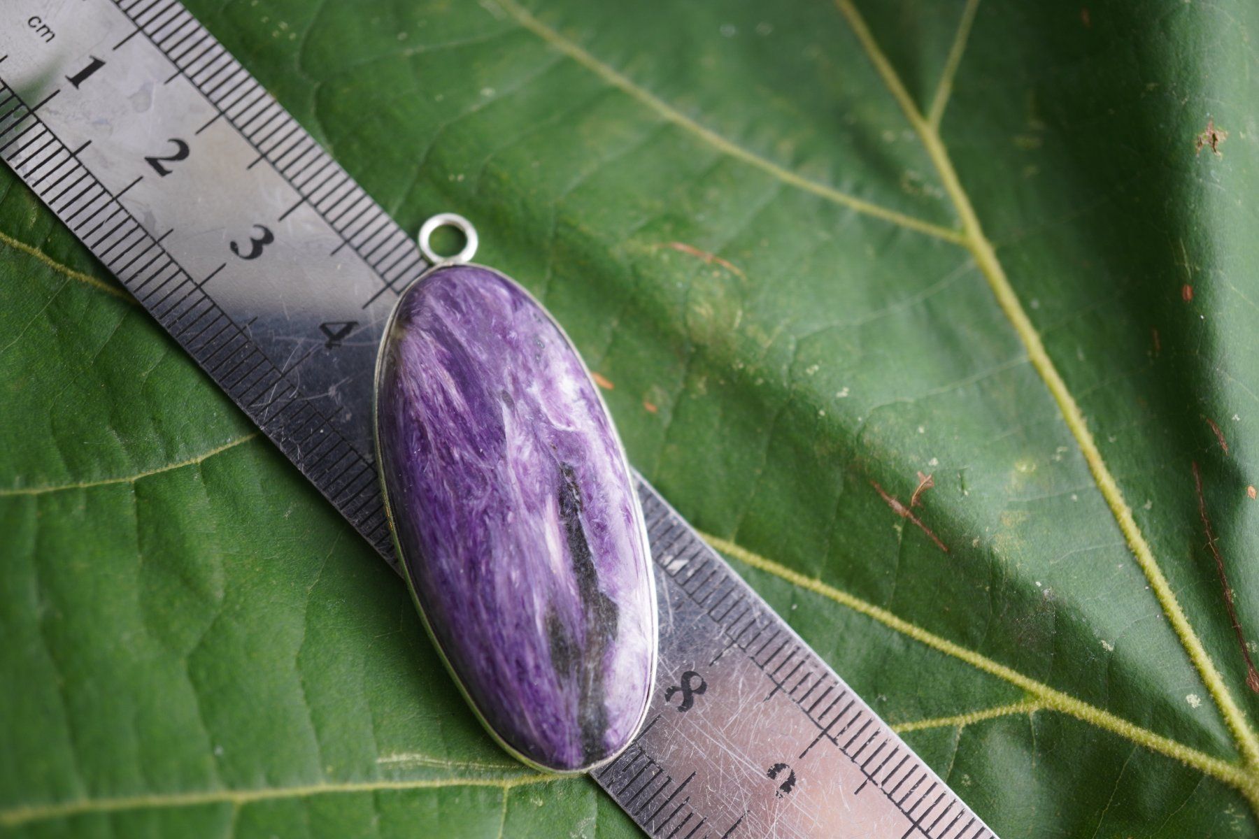 Pendentifs: Charoit   Oval    Anhänger  Räumung – Neuf avec emballage d'origine à Eschenbach SG par topstone
