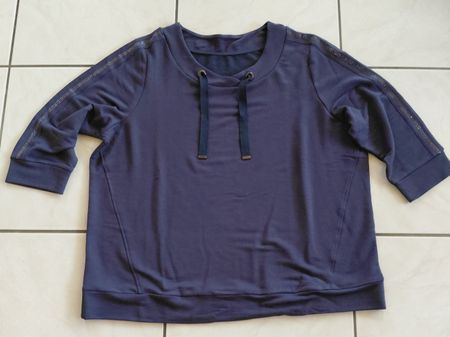 Damen Pullover dunkelblau Grösse 48 mit Steinchen