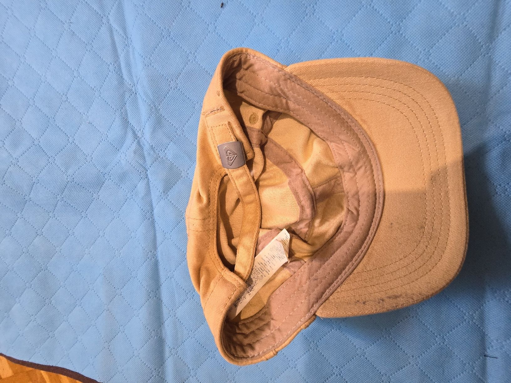 Roxy Copricapi, berretti & cappellini: Casquette Roxy beige – Usato da Mont-sur-Lausanne venduto da Didinho 1