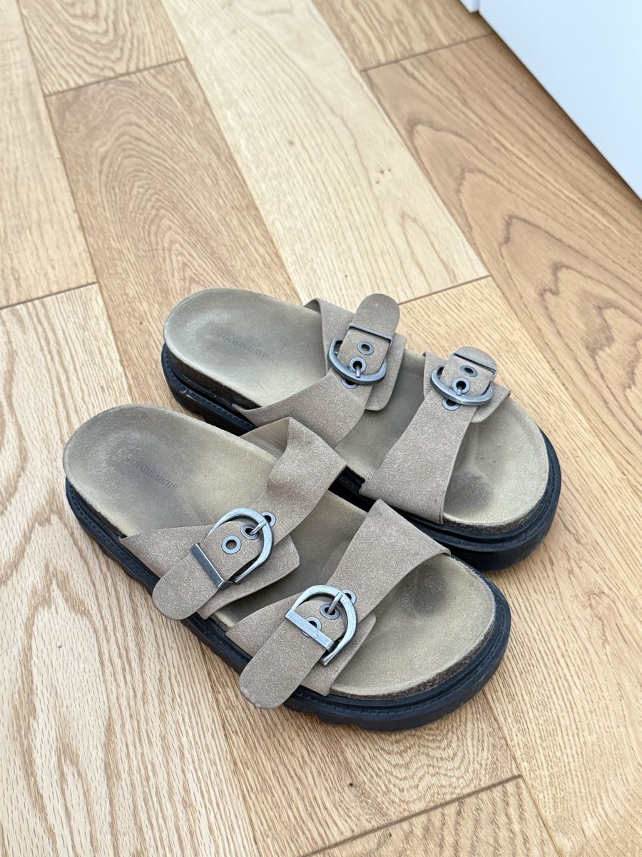 Scarpe da donna: Sandals – Usato da Nebikon venduto da Preloved_bykelly 1