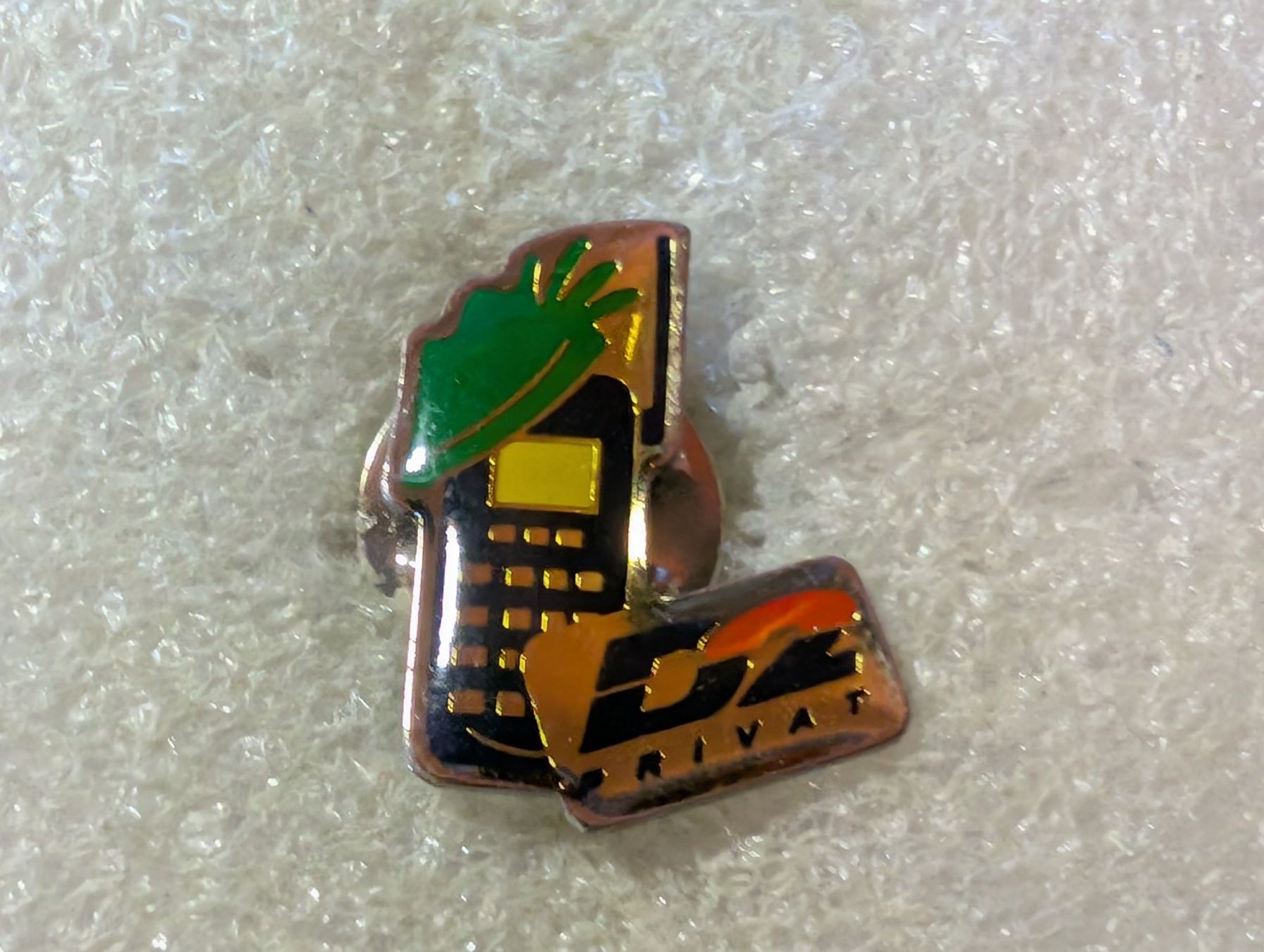 Plaquettes & Badges: Ansteckpin 18: D2 – D'occasion à Oppligen par Pin-Fall-Shop