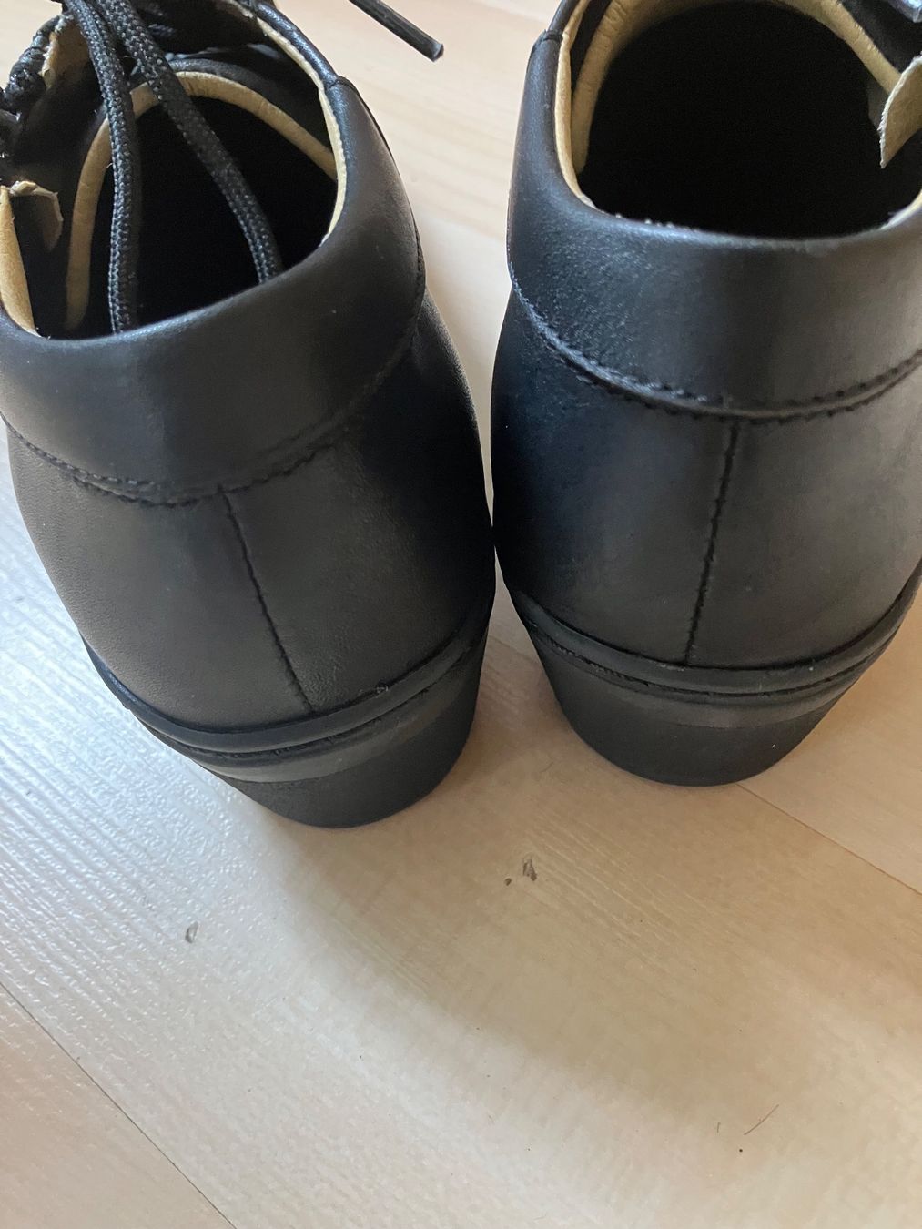Chaussures femmes: Halbschuh Gr.37 neuwertig – Neuf (Voir description) à Tafers par Mwu 2