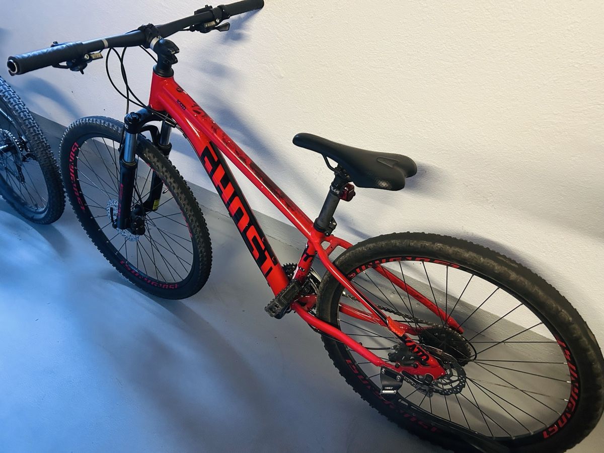 Velos: Velo  – Gebraucht aus Neerach von P100D