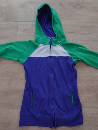 Coole Sweatjacke Gr. XS mit Kapuze - DJEANNIE