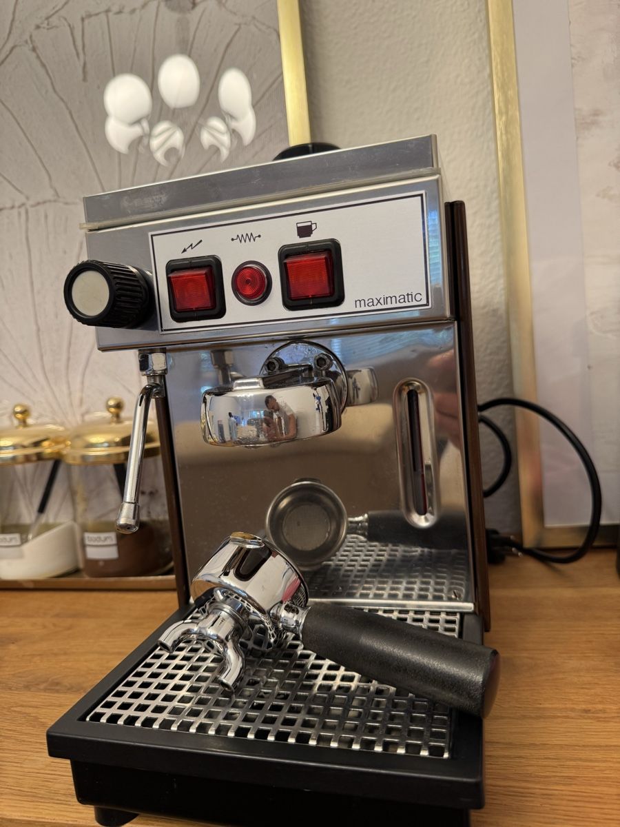 Olympia Express Macchine per caffè & Macchine per espresso: Maximatic machine expresso bon état – Usato da Brügg BE venduto da haj_9zhk 9