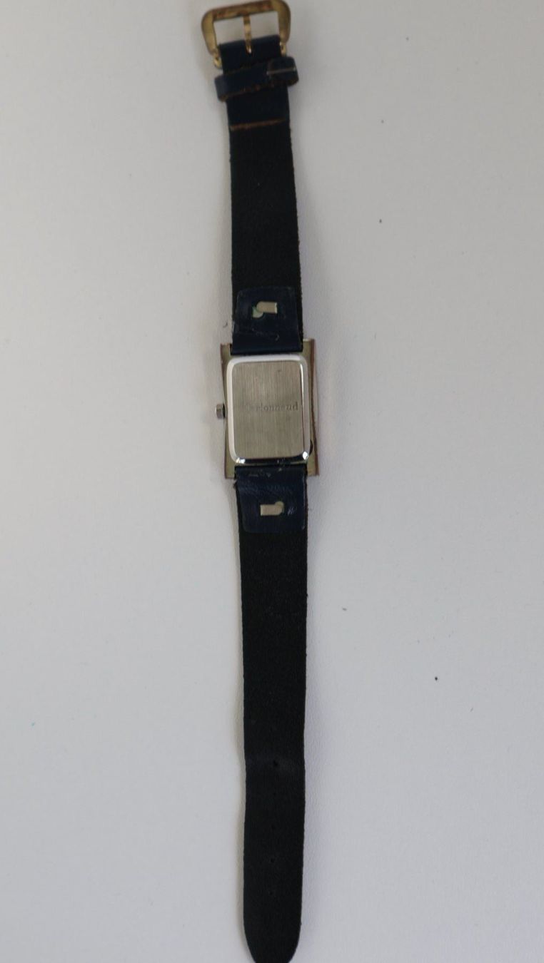 Orologi: Damen Uhr  läuft mit Garantie – Usato da Willisau venduto da flabastian 5