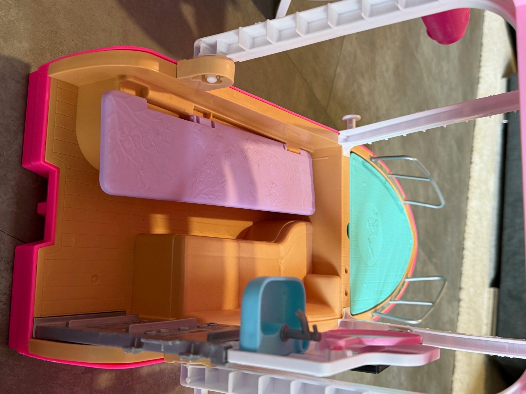 Giocattoli: Barbie Traumschiff mit Rutsche – Usato da Oeschgen venduto da Mich_elle 2