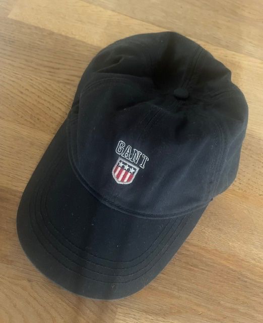 Gant Altro in  Abbigliamento & Accessori: Jeans-Cap schwarz von GANT – Usato da Steinmaur venduto da Dyleila