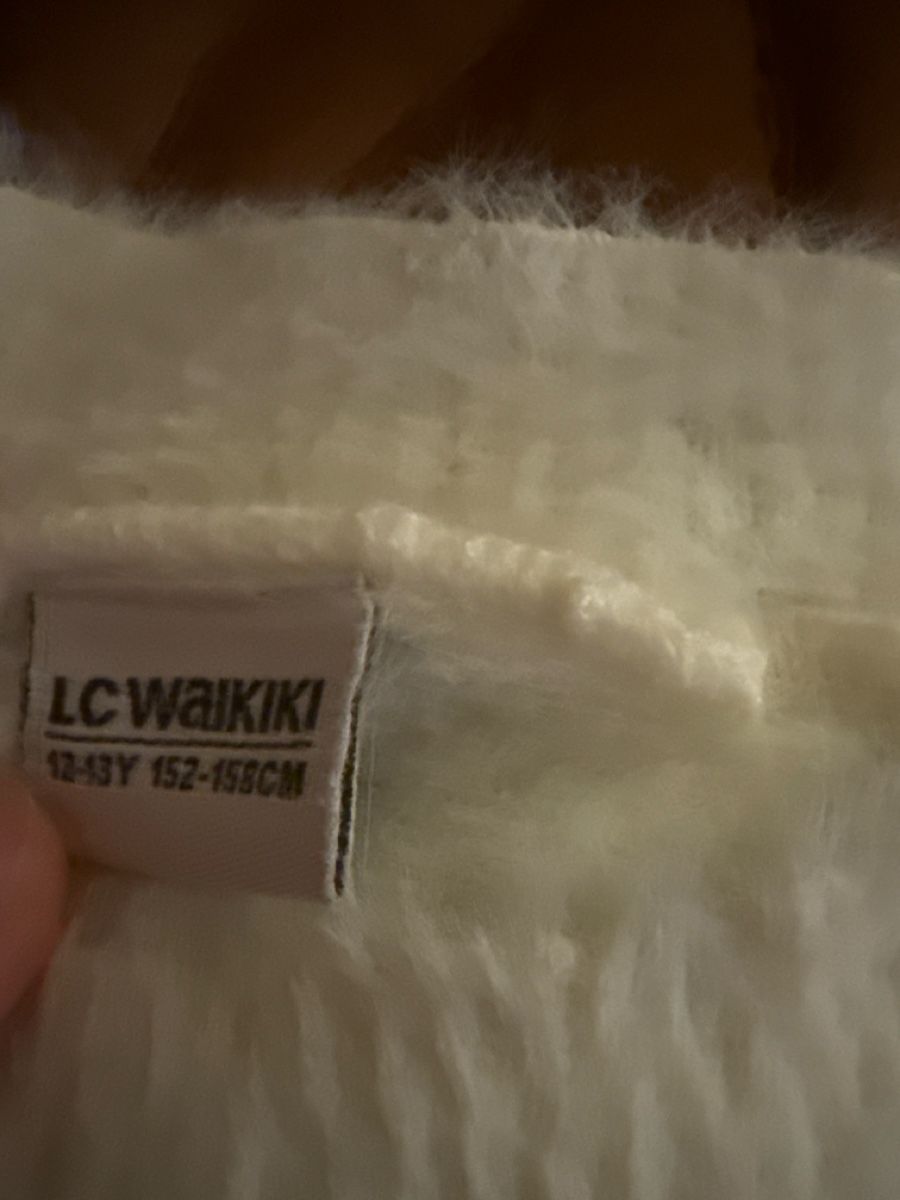 Maglioni & Felpe: Flauschiger Pullover mit Herzen - Kuschelig warm! – Usato da Spreitenbach venduto da BIH2005 2