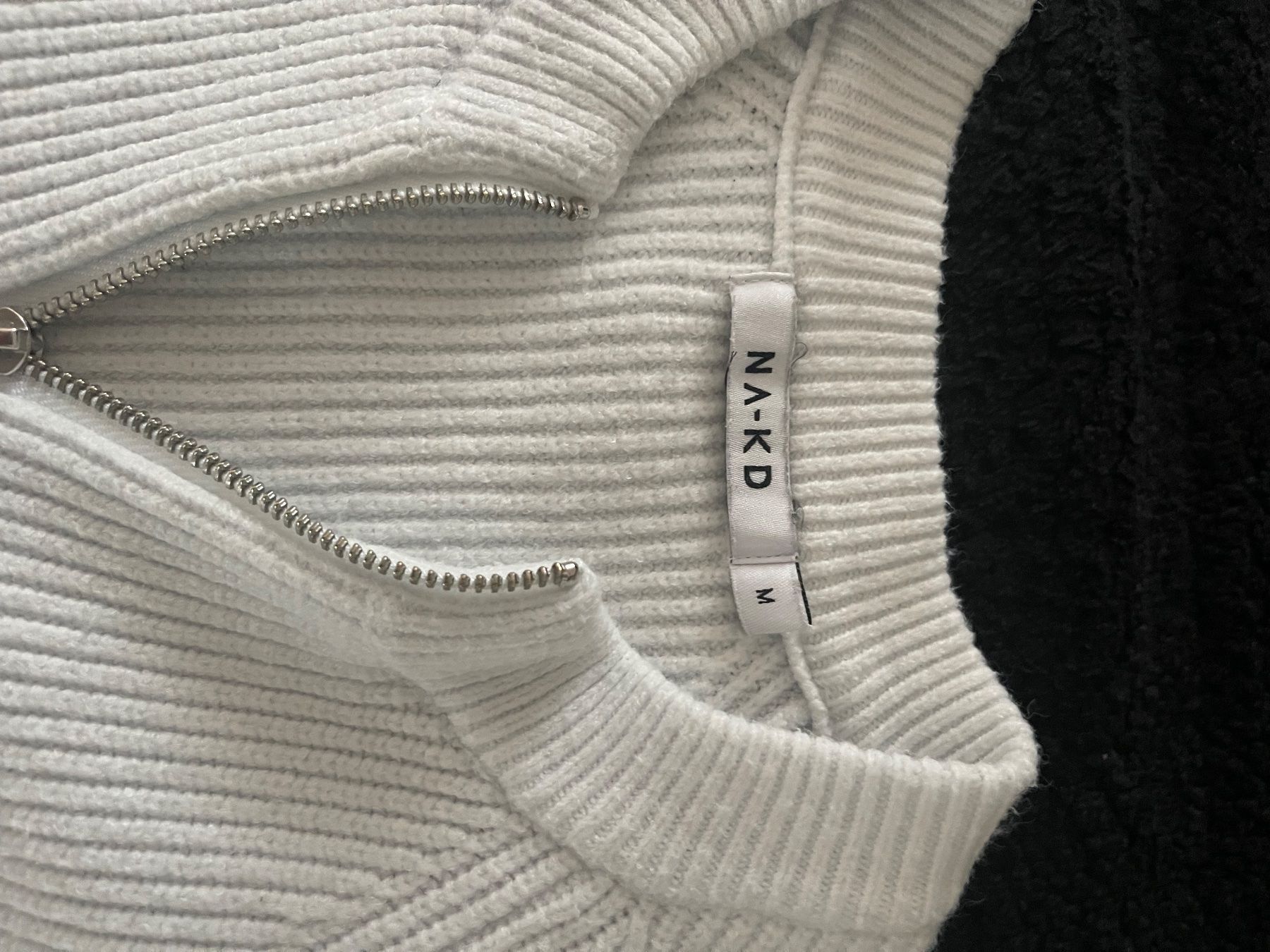 Na-kd Maglioni & Felpe: NA-KD Strickpullover Weiss mit Zipper, Gr M, Top! – Usato da Wangen b. Olten venduto da VeraHa 3
