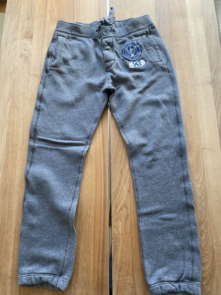 Abercrombie Pantaloni: A&F Trainerhose Grösse M – Usato da Bern venduto da mod18 1