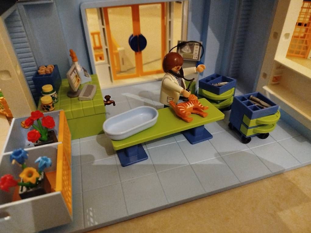 Playmobil Giocattoli: Playmobil Tierklinik – Usato da Menzingen venduto da Verena1810 1
