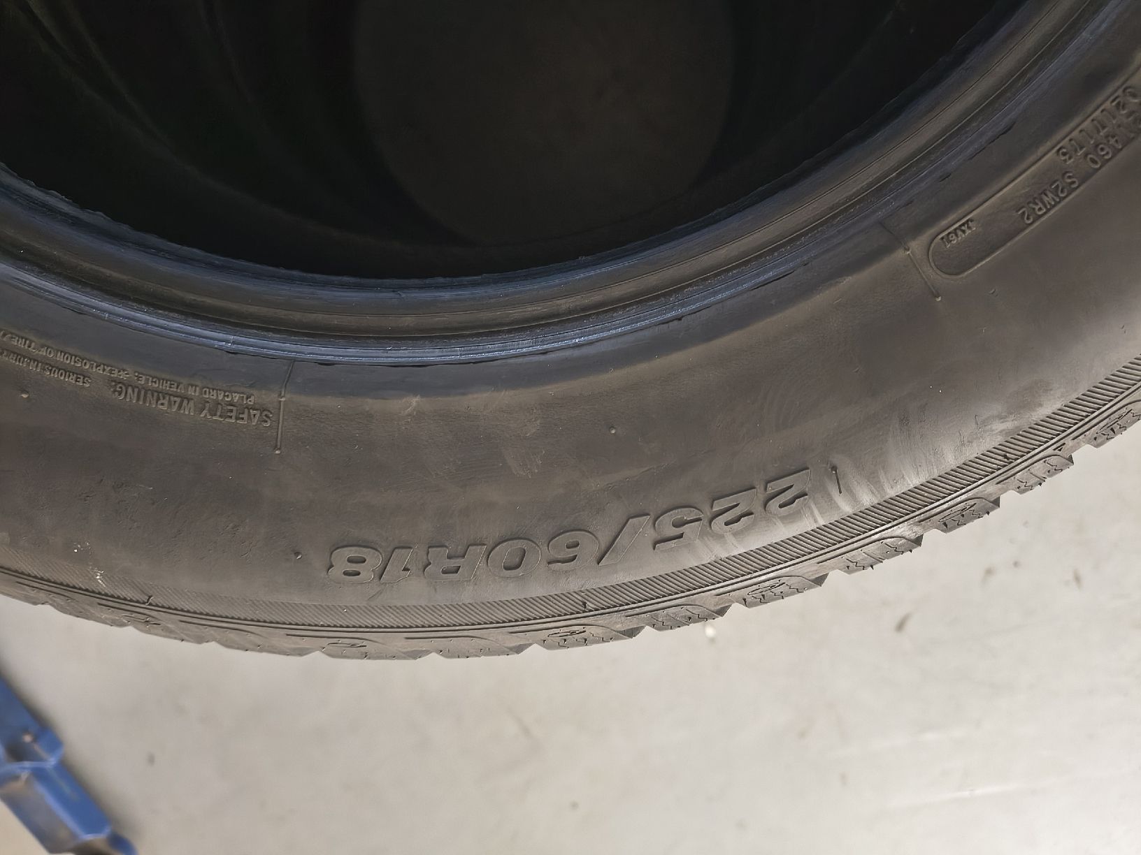 Pneus & Kompletträder: Cooper Satz Winter 225/60R18 – Gebraucht aus Volketswil von wrrhx 7