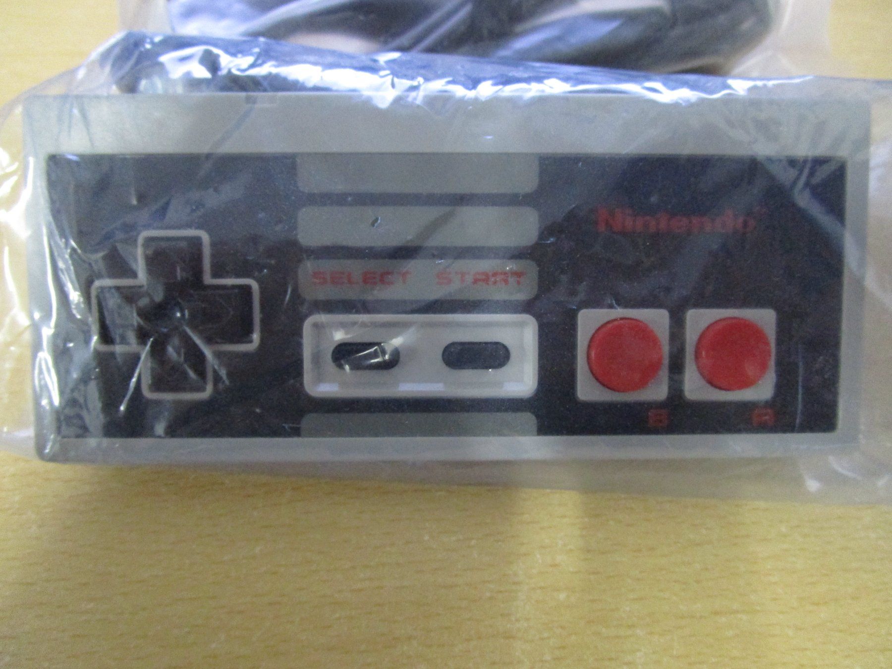 Nintendo Controller: Original Nintendo NES Controller - Neuware - NES Nintendo – Nuovo e nell'imballaggio originale da Goldau venduto da agestuffer 1