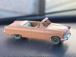 Lesney Ford Zodiac Convertible Modellauto rosa gebraucht