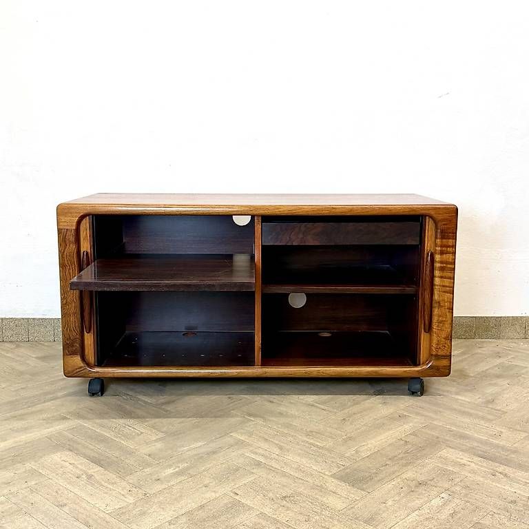 Cassettiere: Mid Century dänisches Sideboard by DYRLUND – Usato da basel venduto da vintory.ch 5