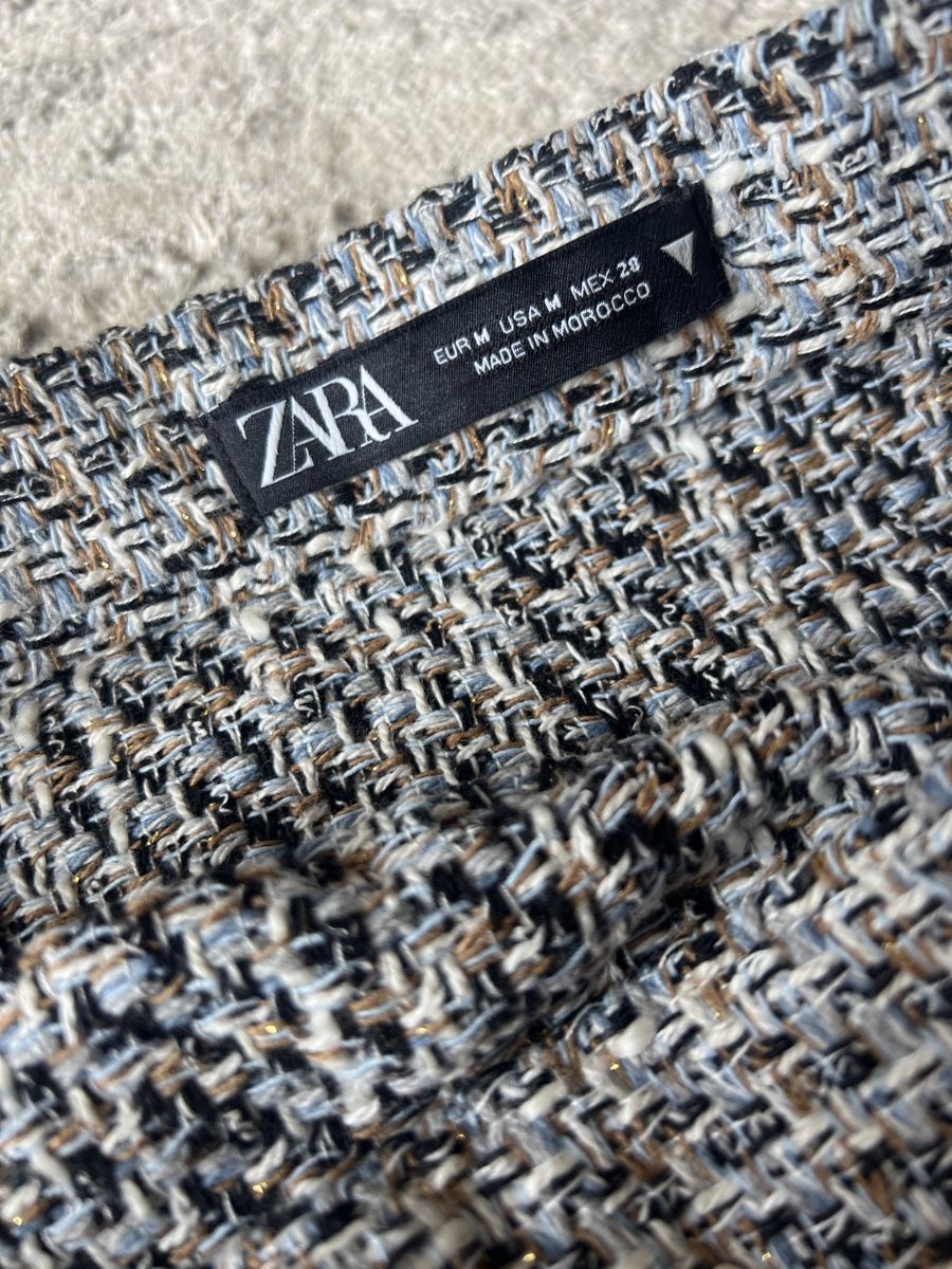 Zara Gonne: Zara Bouclé Minirock Gr. M – Nuovo (secondo la descrizione) da Zurich venduto da kat_dcy5 2