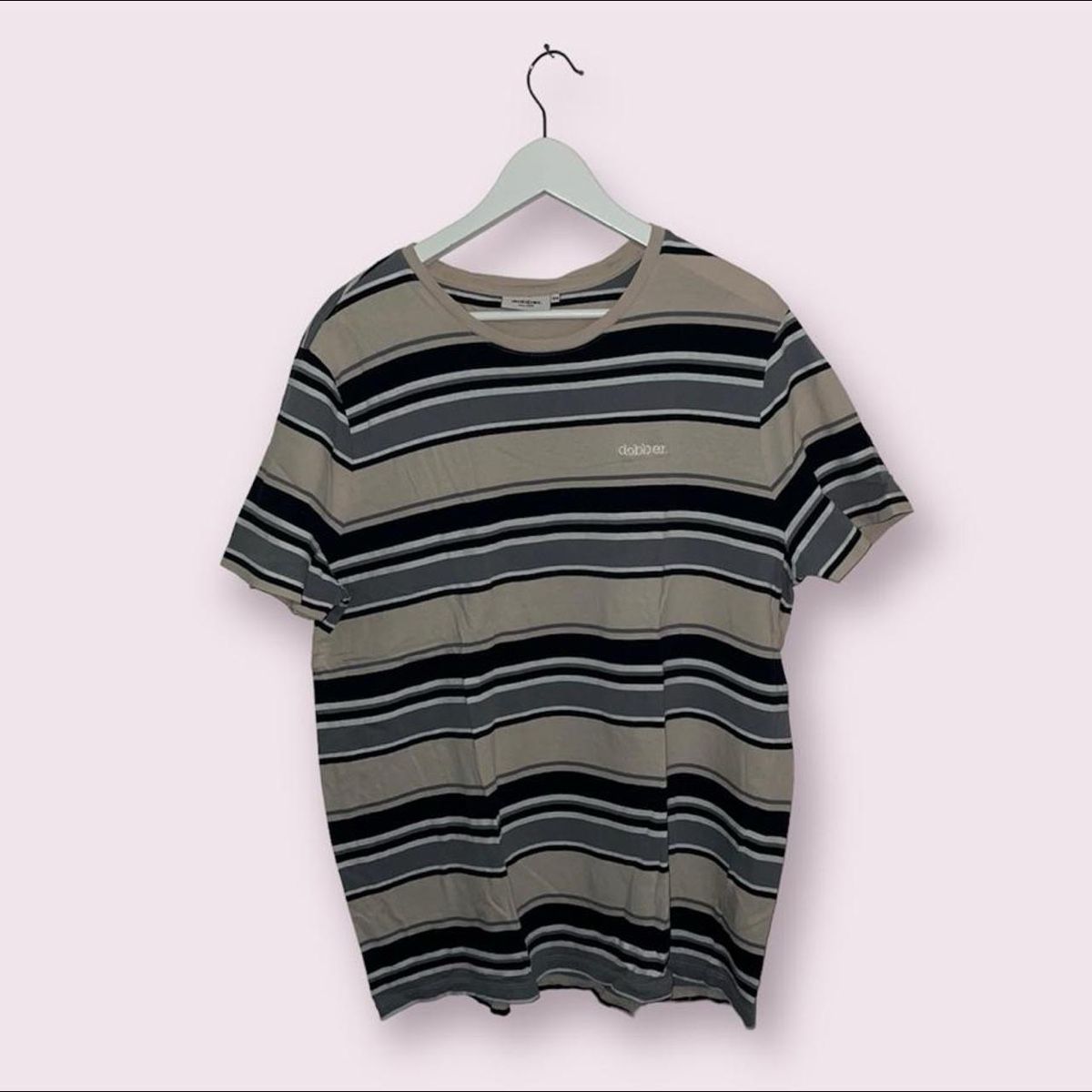 T-shirt: Dobber Striped T-Shirt – Nuovo (secondo la descrizione) da Ermenswil venduto da nils.schreckenbauer