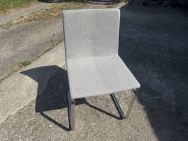 Stühle mit Stoffbezug