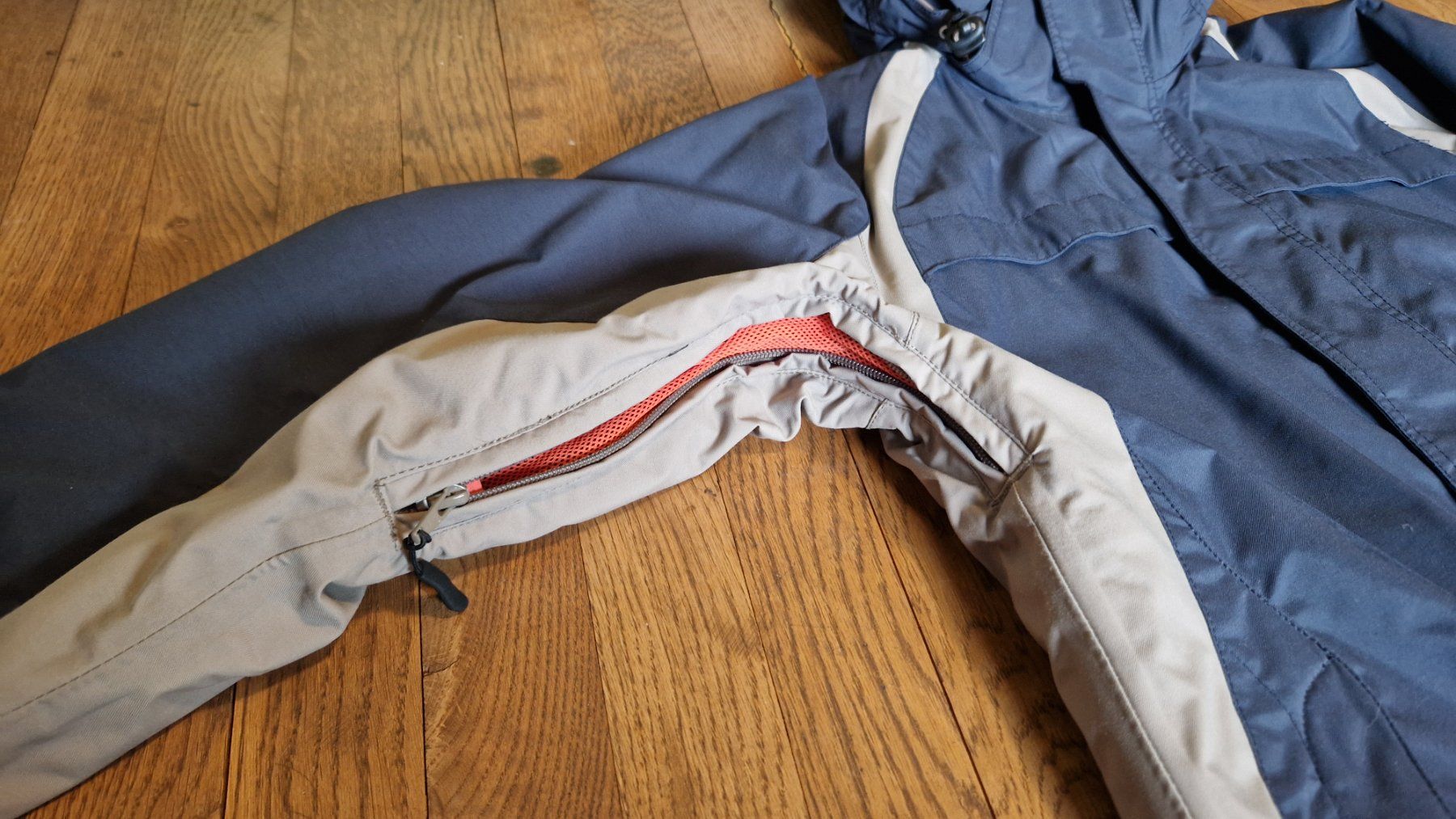 Jacken: Snowboard Jacke Below Zero Herren XS – Gebraucht aus Wetzikon ZH von mic_w8nf 4