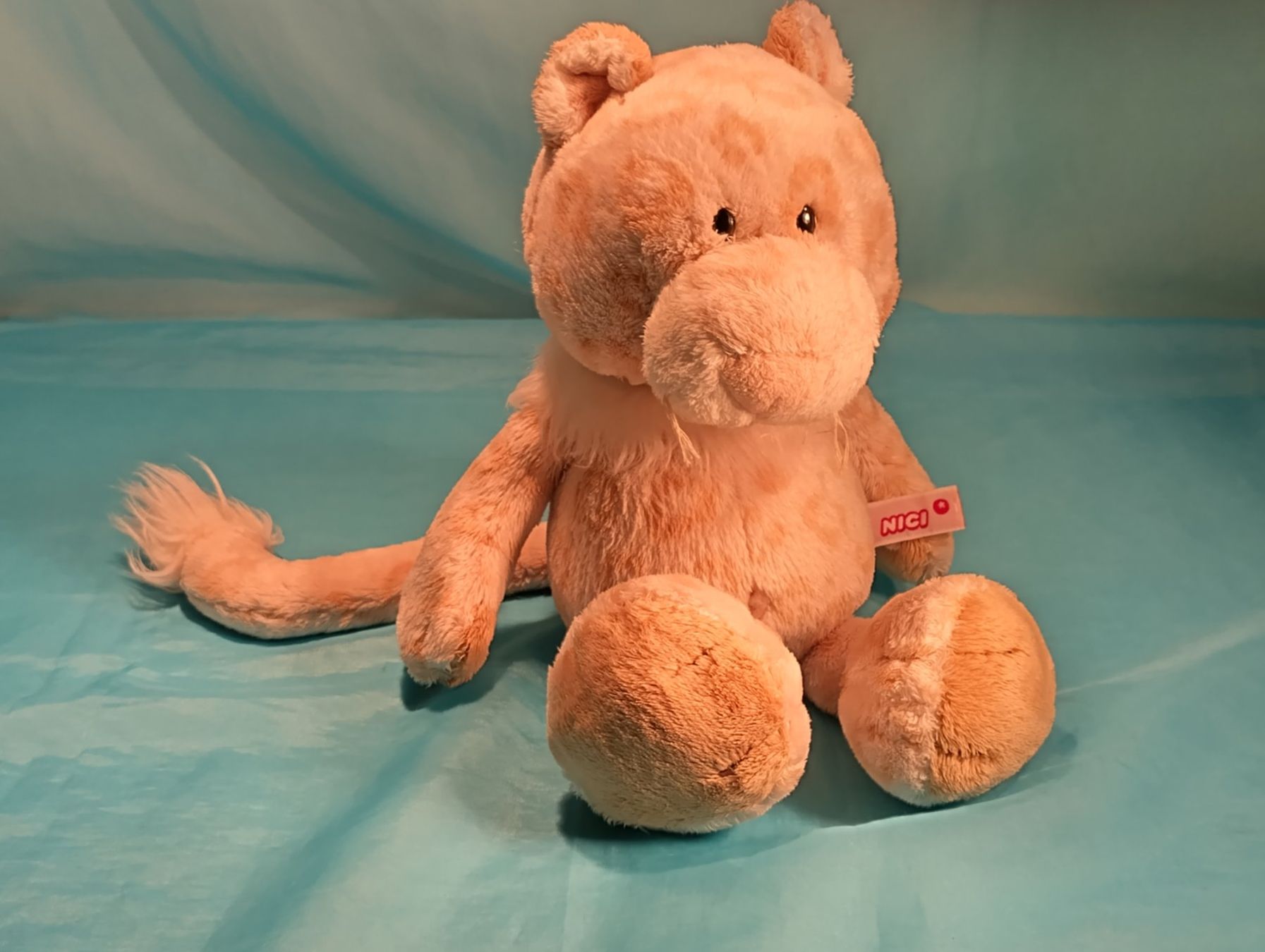 Nici Giocattoli: NICI Berglöwe, L: 35cm – Usato da Bellach venduto da JingleCherry