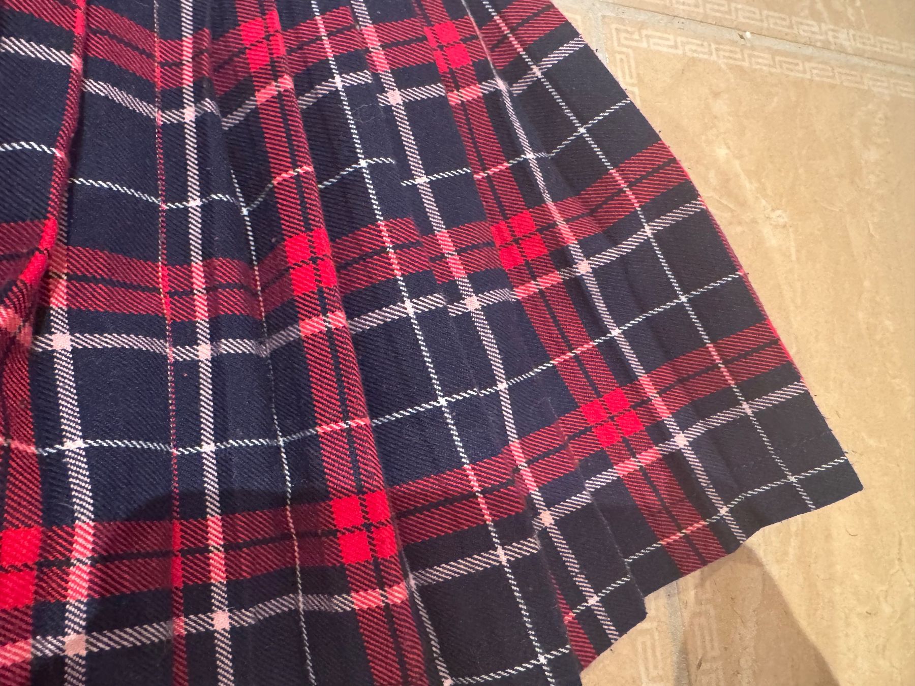Vestiti & Gonne: C&A NWT Rock, 5J 110 – Usato da Klingnau venduto da Markus14 1