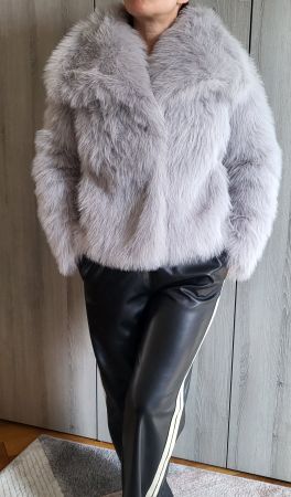 Veste en fausse fourrure, taille S