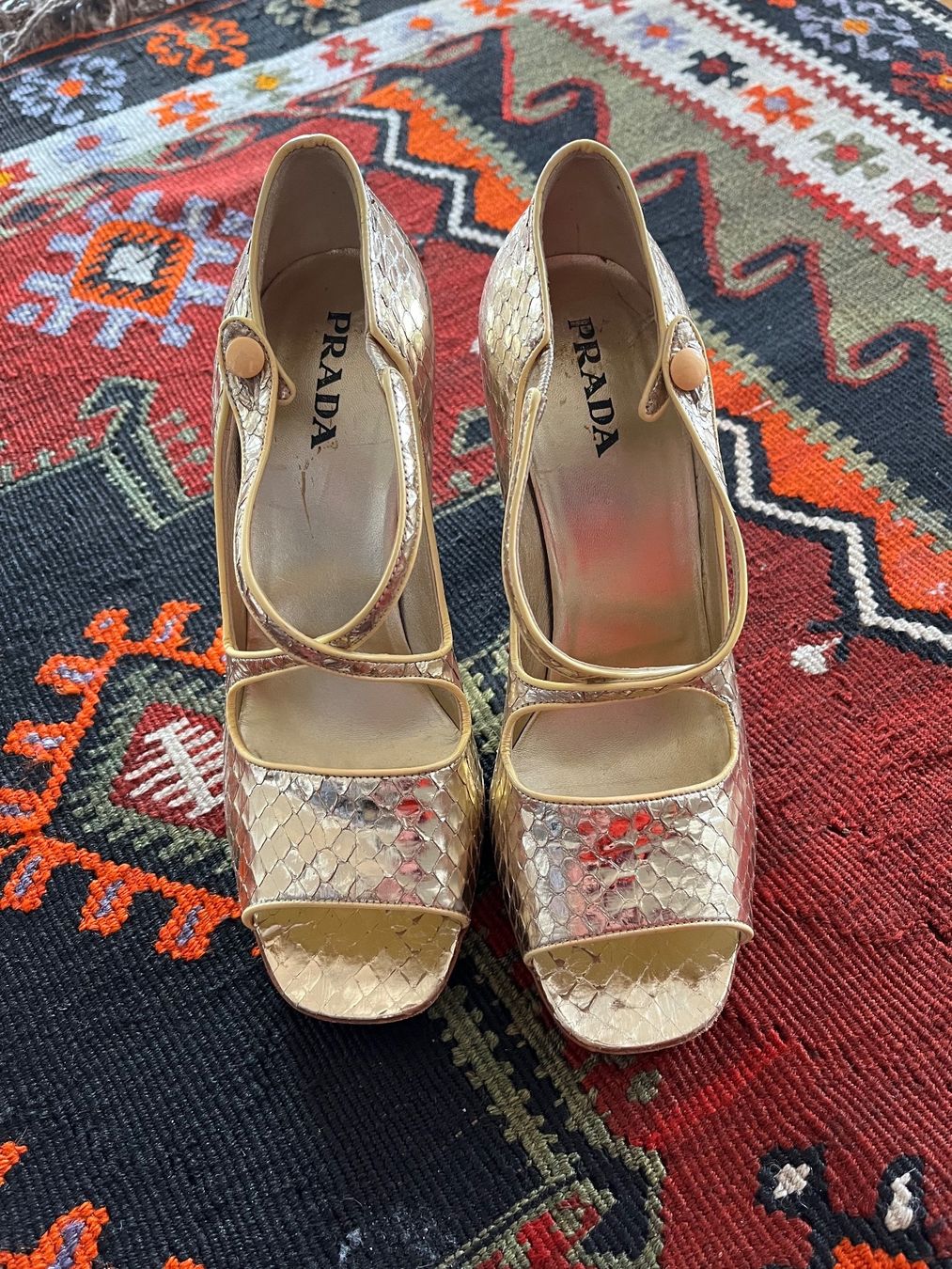 Prada Scarpe da donna: Highheels Prada in 38.5 – Usato da St. Gallen venduto da Miss_Jane_Marple