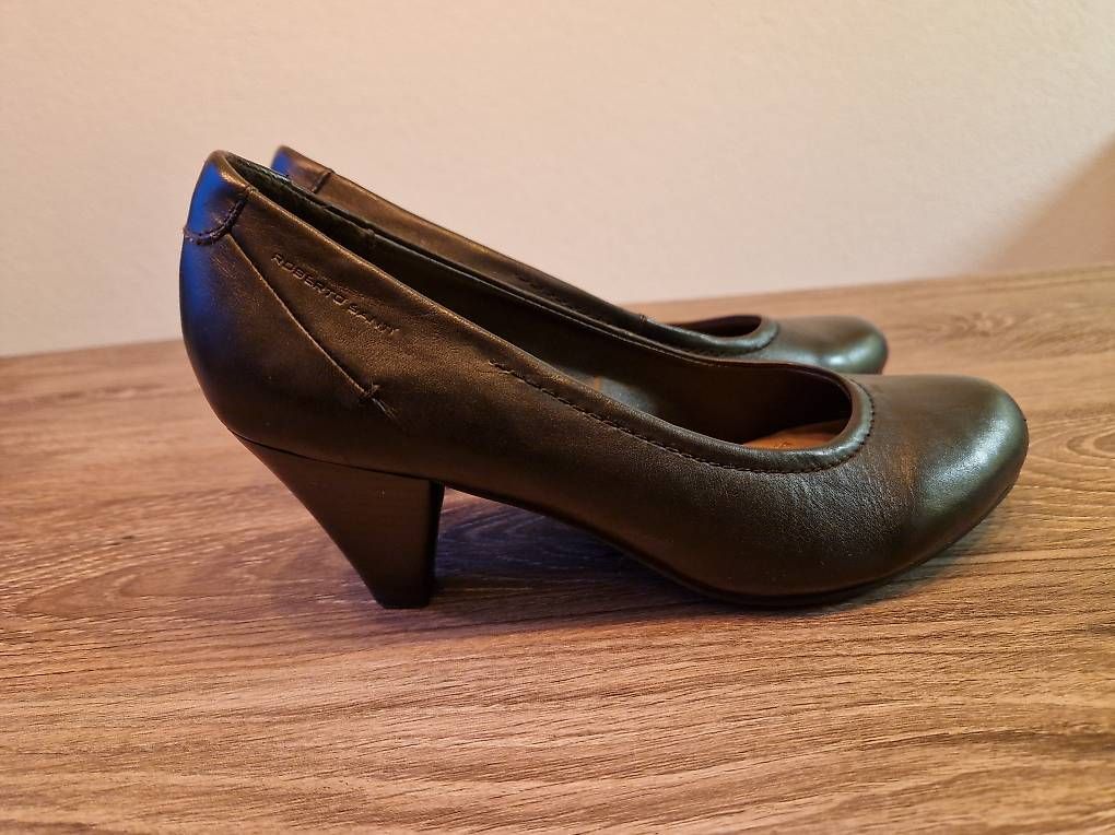 Roberto Santi Chaussures femmes: Roberto Santi Pumps Gr. 36 – D'occasion à Spiez par tweety033