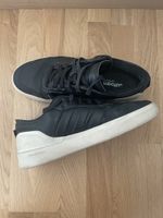 Schwarze Adidas Sneaker, Grösse 44, Top Zustand!