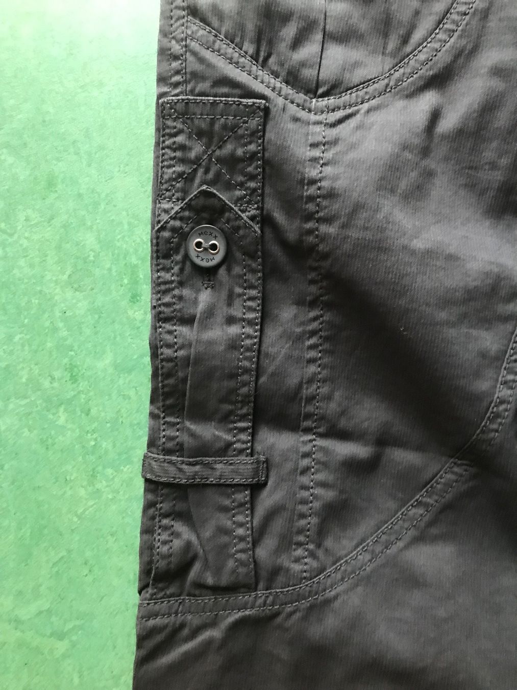 Pantaloni: Schwarze Hose Mexx 7/8? – Nuovo (secondo la descrizione) da Alpnach Dorf venduto da marvo 2