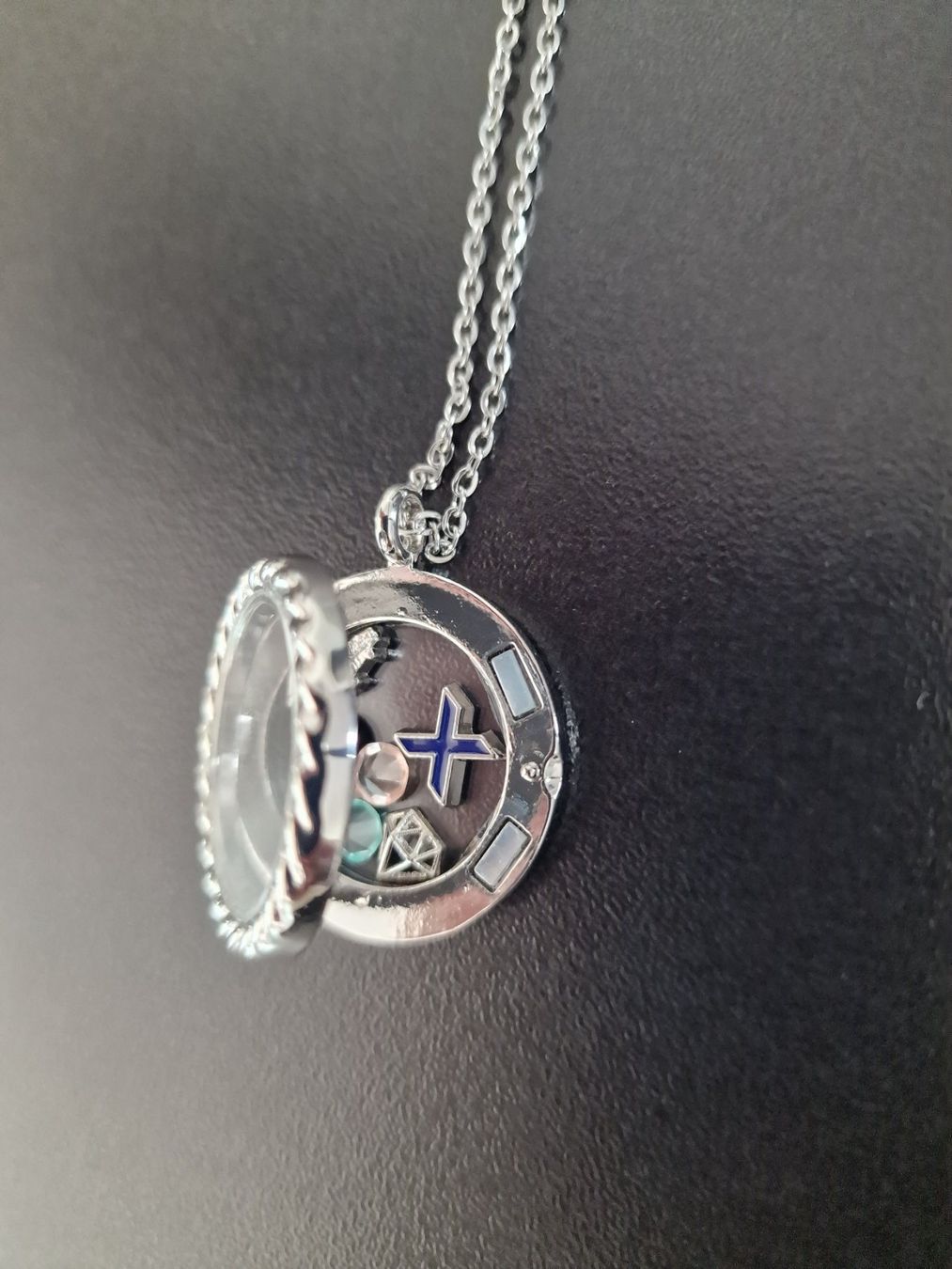 Catenine: Kette mit Medaillon silber – Nuovo (secondo la descrizione) da Nebikon venduto da Japostyle 2