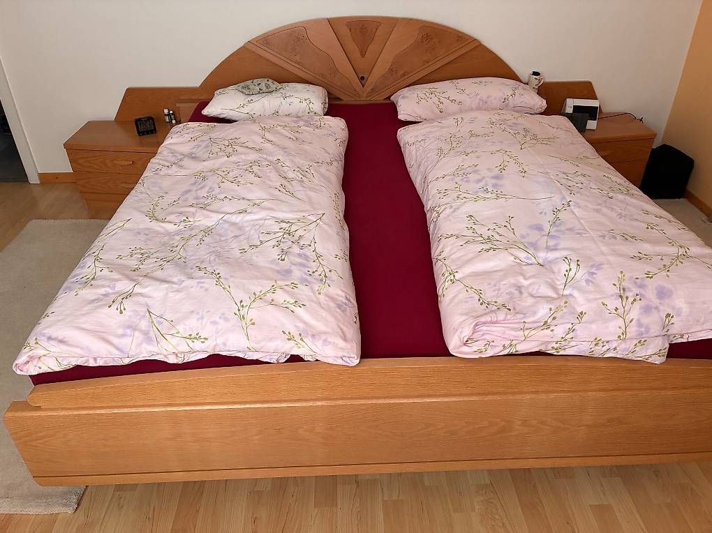 Betten: Schlafzimmer Doppelbett komplett – Gebraucht aus Niederbüren von luz_zrd6 1