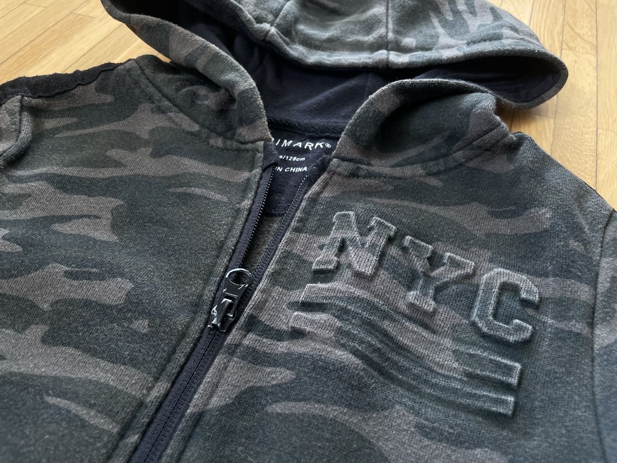 Primark Giacche & Cappotti: Primark Kids Zip-Hoodie – Usato da Tägerwilen venduto da Shaimaa 1