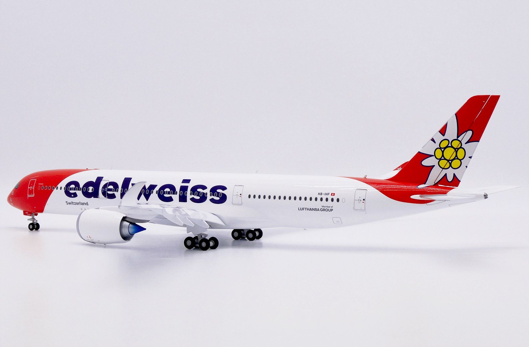 Edelweiss Kit di modellismo & Modellini statici: A350-900 EDELWEISS – Nuovo e nell'imballaggio originale da Morges venduto da iljamuromez 4