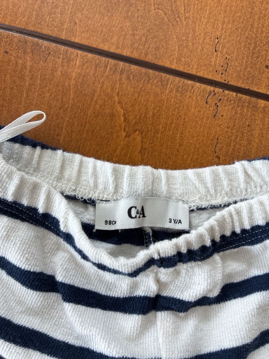 C&A Pantaloni: Gestreifte Sommerhose Gr 98/104 – Usato da Rifferswil venduto da nahug 1