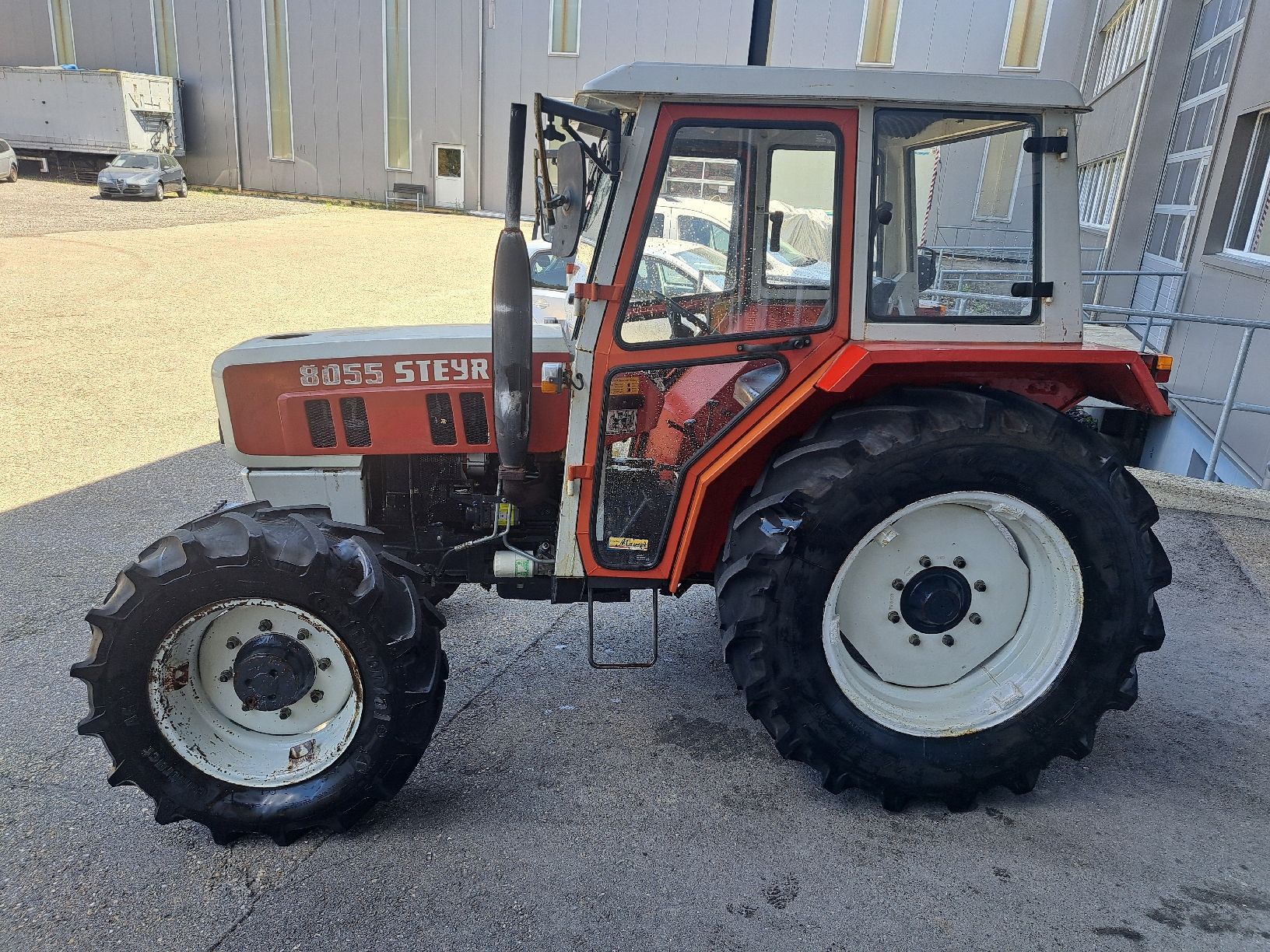 Steyr Traktoren: Traktor Steyr 8055 Allrad – Gebraucht aus ufhusen von cb01 3