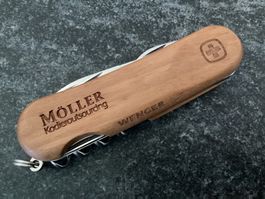 Neuwertiges Wenger Sackmesser "EVO WOOD MÖLLER“ Gesundheit