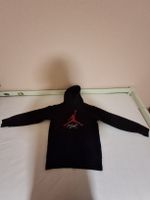 Jordan Flight, pull noir, taille 10-12 ans, très bon état!