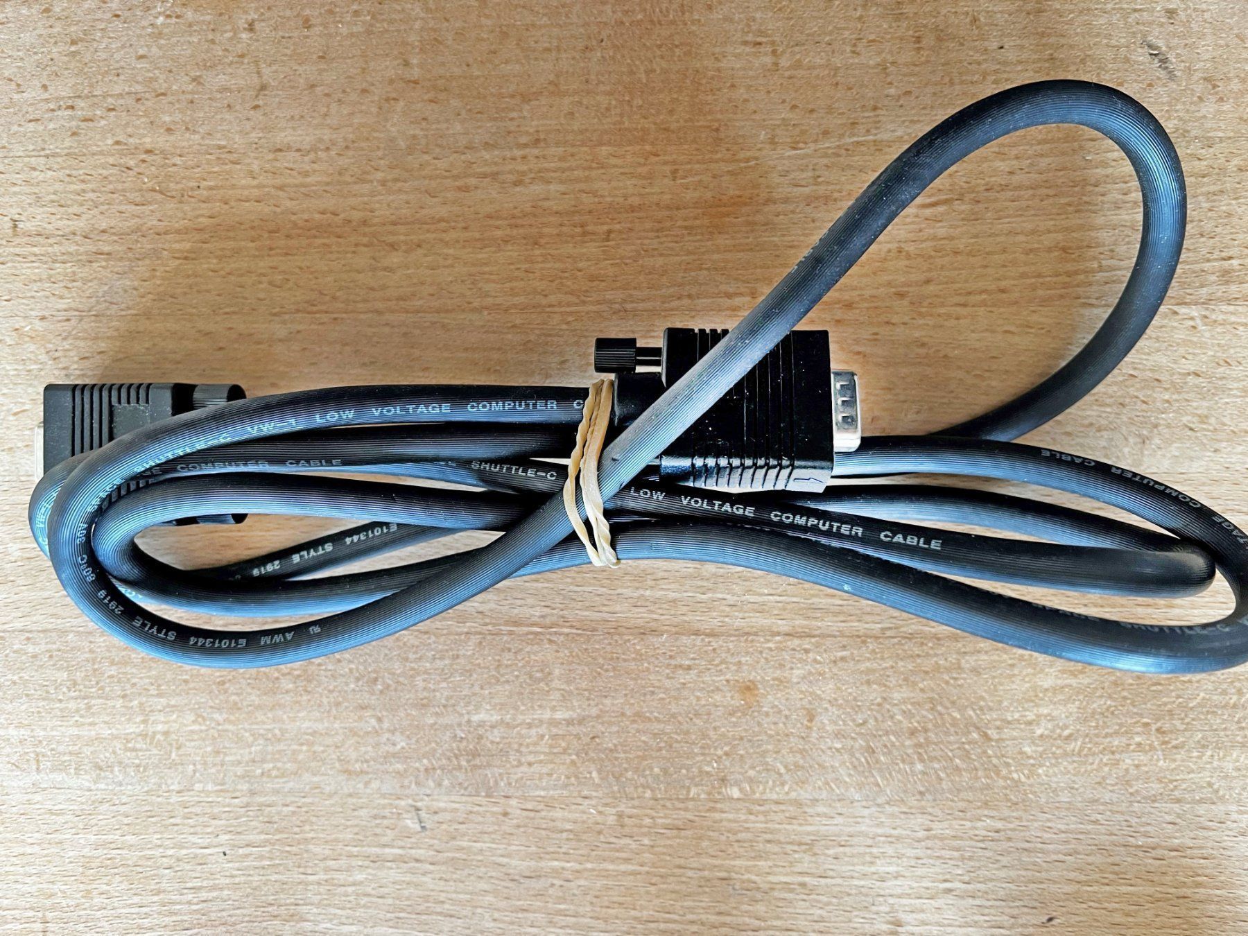 Kabel: VGA Kabel 2m – Gebraucht aus Lenzburg von Zitoun62