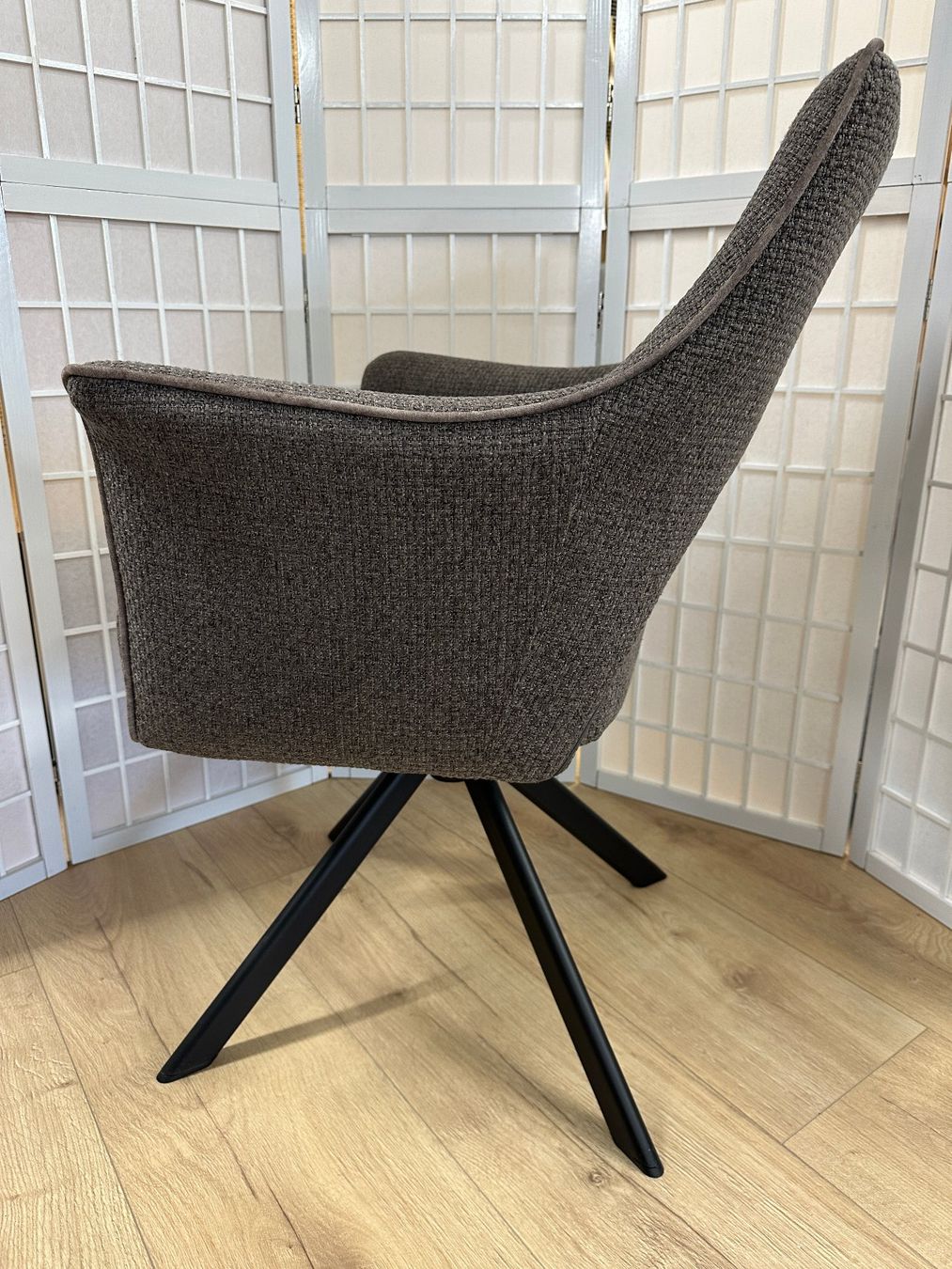 Stühle: 4 Drehsessel WIZARD B Stoff cappuccino Taschenfederkernsitz – Neu (gemäss Beschreibung) aus Unterentfelden von moebelrufli 4
