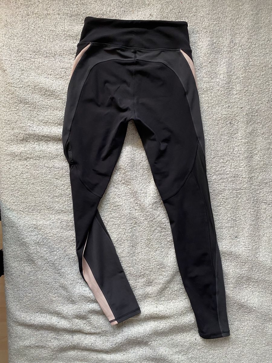 H&M Leggings: Legging H&m avec mesh taille S comme neuf – Nuovo (secondo la descrizione) da Rubigen venduto da cam_drb7 2