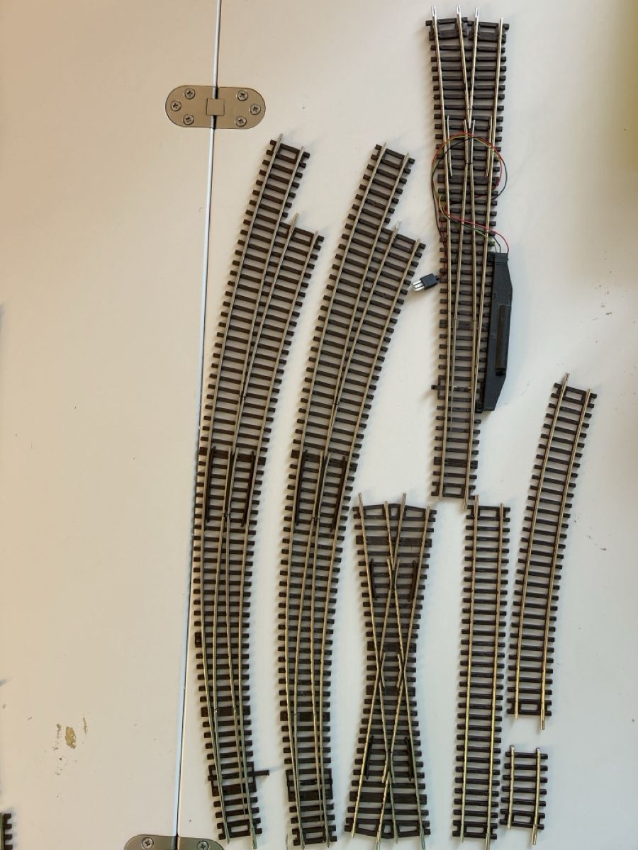 Roco Modellini di ferrovie: Roco lot rails  – Usato da Veytaux venduto da ccristina